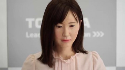 Новый человекоподобный робот Toshiba
