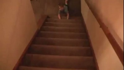 Спуск по лестнице