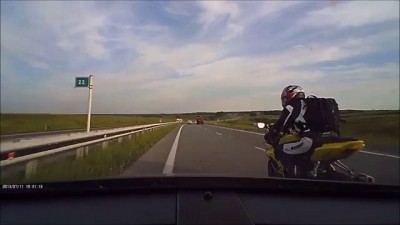 Хрустик не прав! Жуткая авария мотоциклиста. 18+