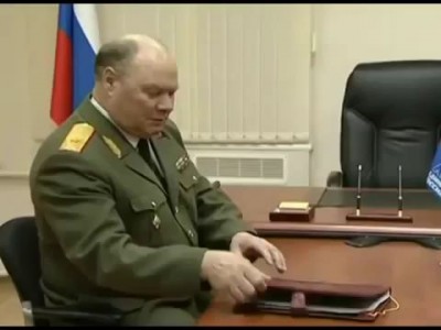 Путин порвал листовку военных пенсионеров
