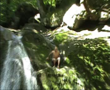 Прыжок с водопада