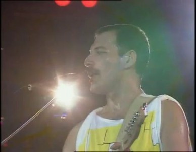 Queen - Crazy little thing calld love - Live at Wembley 1986