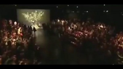 [FULL] Cheeky Streaker Invades D&G Show at Milan Fashion Week