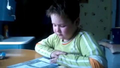 Ролик с мальчиком который учит стих Ролик с мальчиком который учит стих