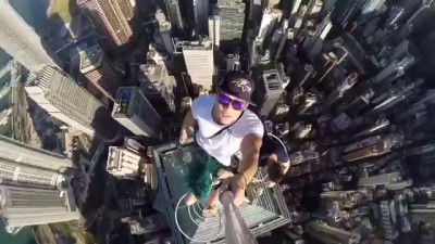 Crazy Selfie From Hong Kong Skyscraper