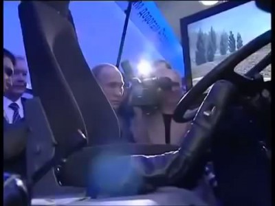 Путина учат ездить на КамАЗе