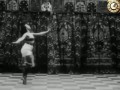 1909 г. Танец русской балерины Карсавиной. Танец с факелом.
