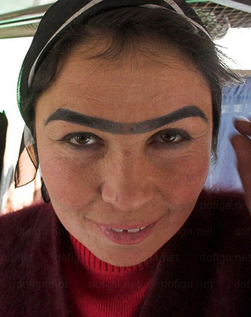 BadEyebrows13