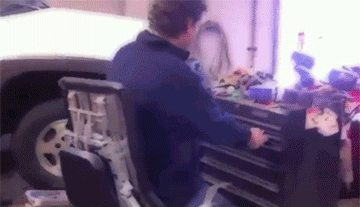 автослесарь