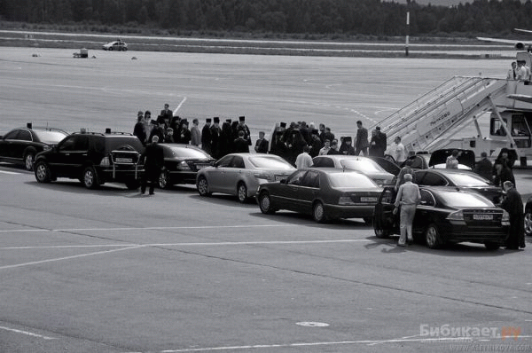 Priest_cars_04