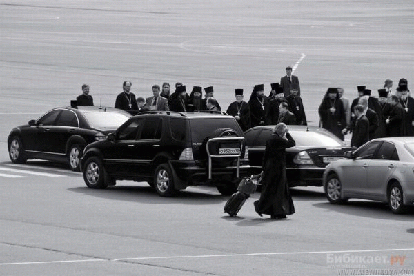 Priest_cars_08