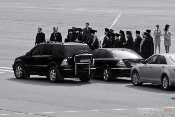 Priest_cars_12