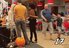 gif_f9cb46e5b63f9878280e1ba95538548d