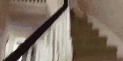 9GAG_Gifs_-_When_I_m_hungry_and_I_smell_pizza-6999