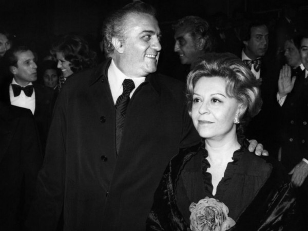 d8e6941923344ced15472f0a4eda7700