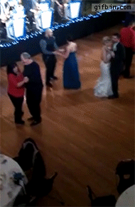 1420484925_kid_dances_on_the_floor_at_wedding