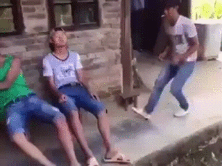 прикол с петардой