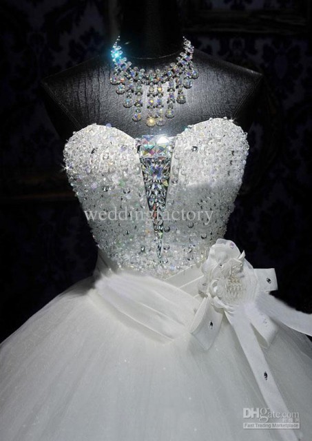 luxury-bling-bling-wedding-dresses-2013-sweetheart