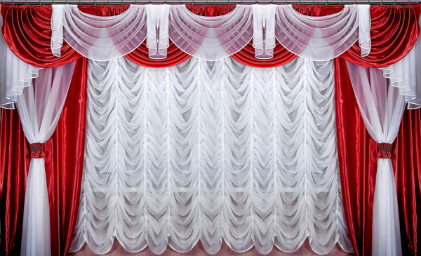 261825_600x365_afrodita4m