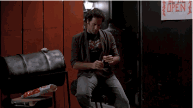 я закуриваю