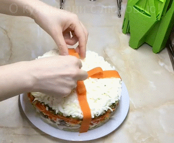 САЛАТ "ПОДАРОК"