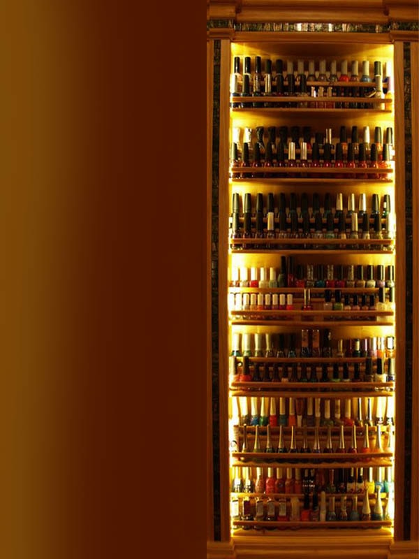 шкаф с косметикой