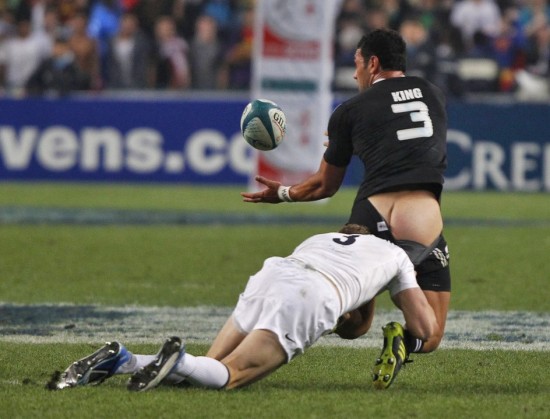 Воскресный матч сборных Англии и Новозеландии по рекби