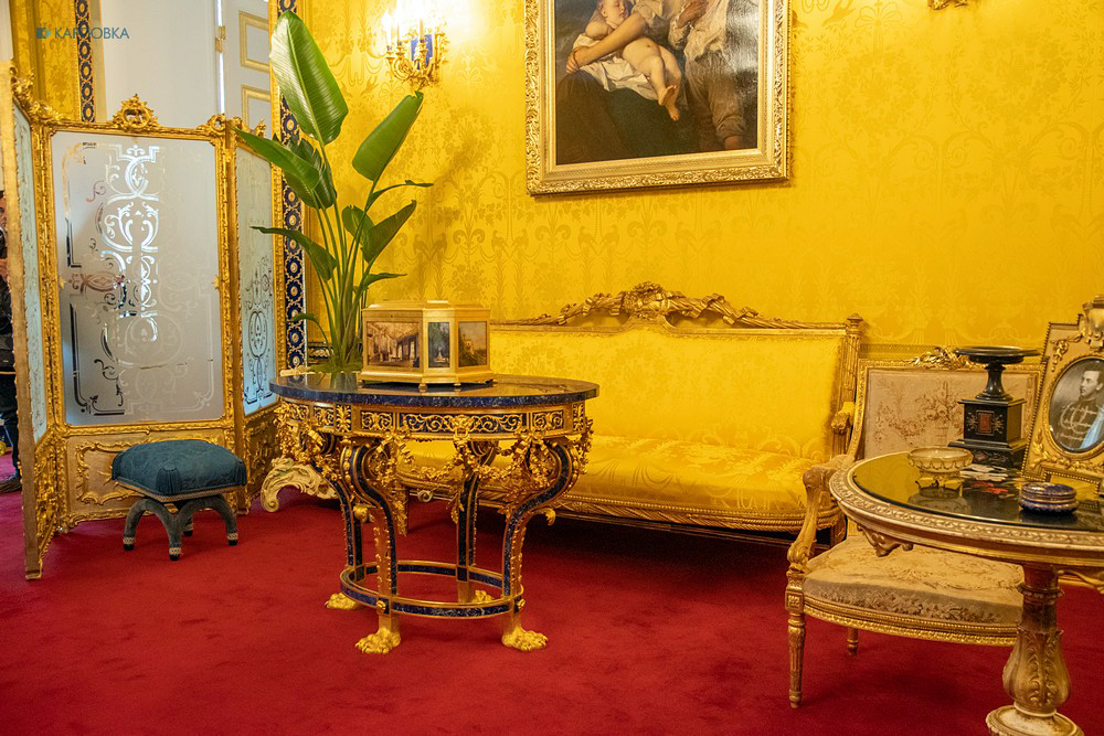 Лионский зал екатерининского дворца