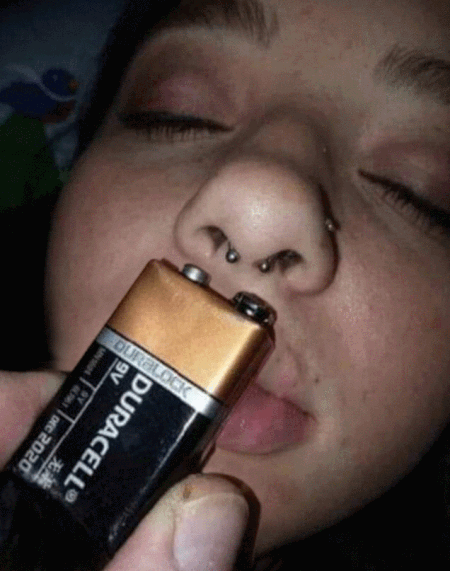 ezgif4763a7e3789d7.gif