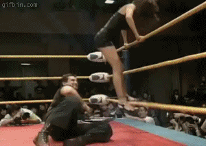 1275038619_guy-woman-wrestling