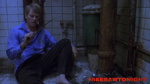 привязан к батарее