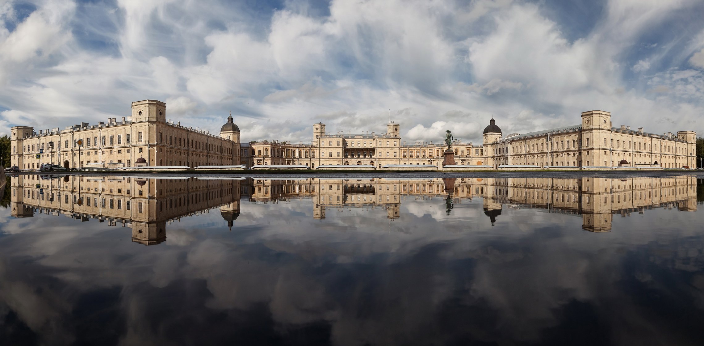 1663102890_10-mykaleidoscope-ru-p-gatchinskii-dvorets-vkontakte-10