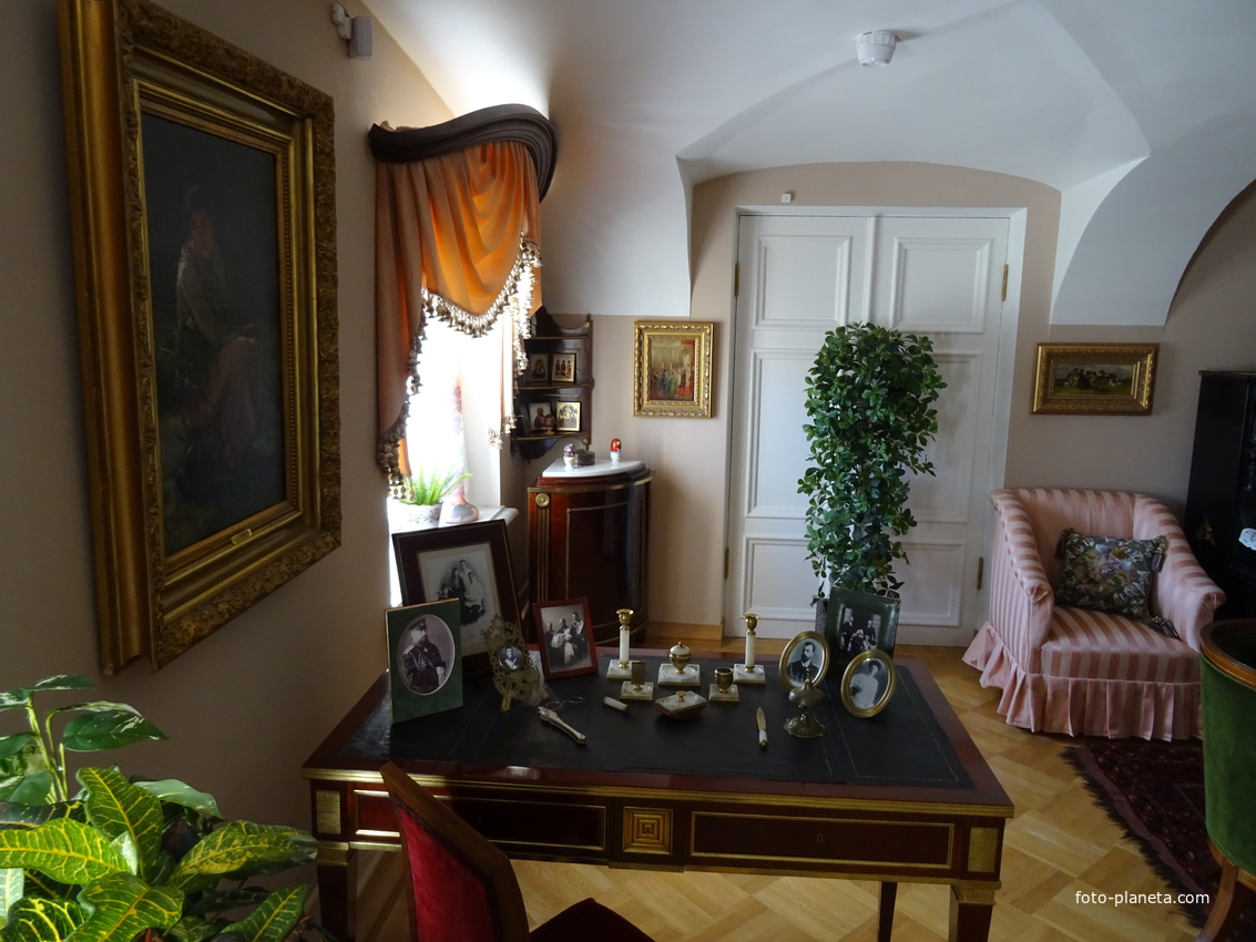 gosudarstvennyy-dvortsovo-parkovyy-muzey-zapovednik-gatchina-949433