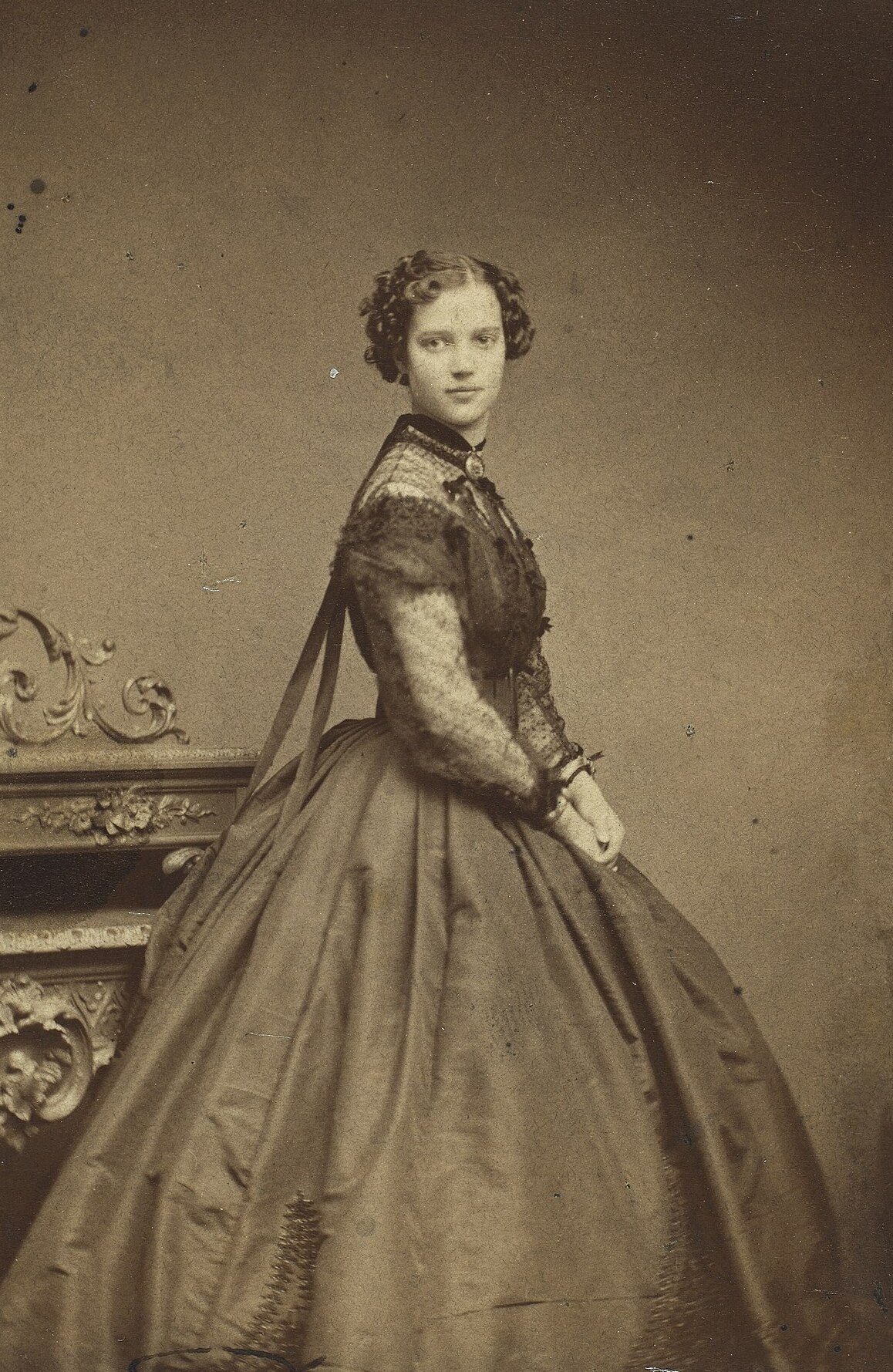 Dagmar_of_Denmark_10._1865 (1) (1)