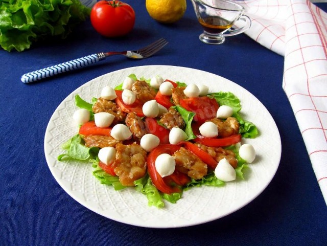 salat-s-kuricei-i-mocarelloi_1555080068_15_max