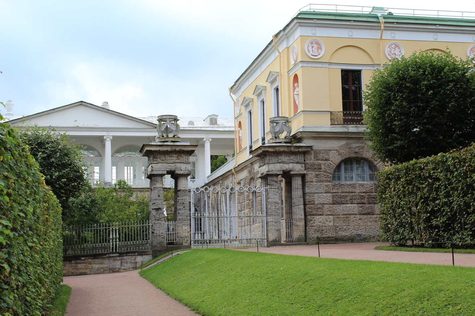 bdf477de5be26eb7eead63874d41c439