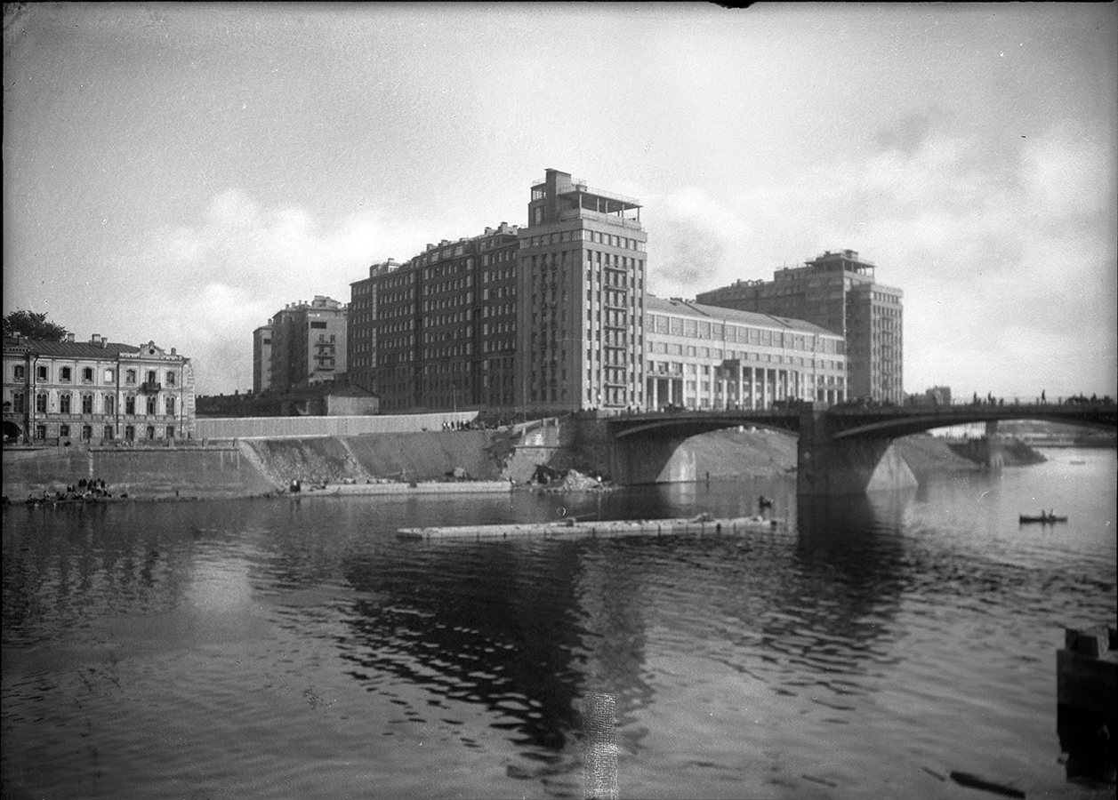 1930--.-...---_2