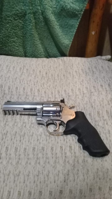 25ad6c69-e9f5-4eb1-9c83-5b1e9f9c2f9f