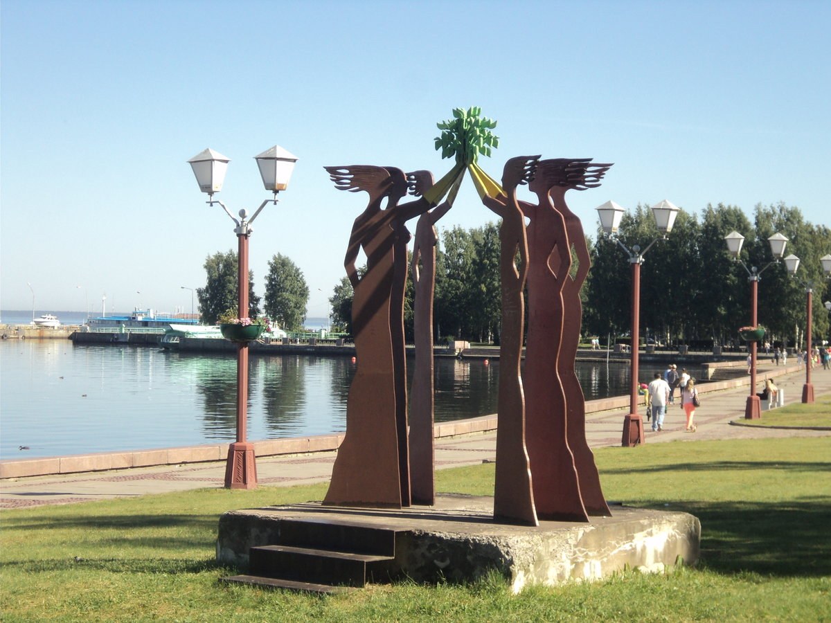 1694623970_newpic-top-p-skulpturi-na-onezhskoi-naberezhnoi-27