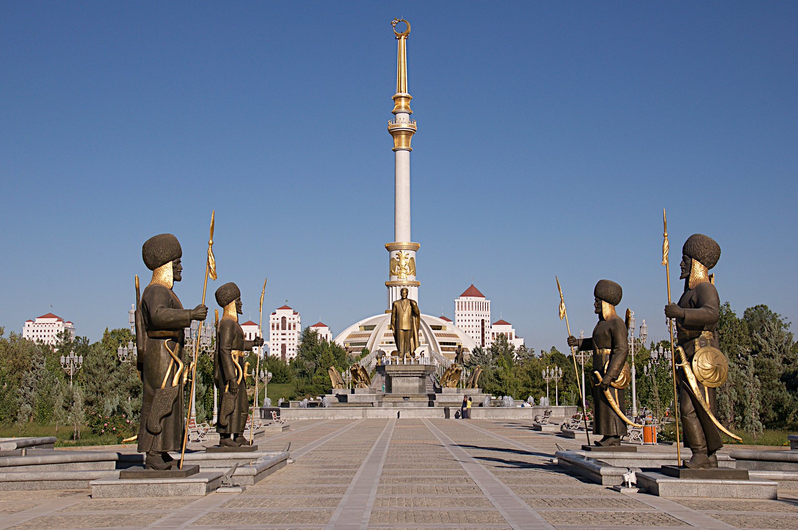 25696118333_108aa09859_h