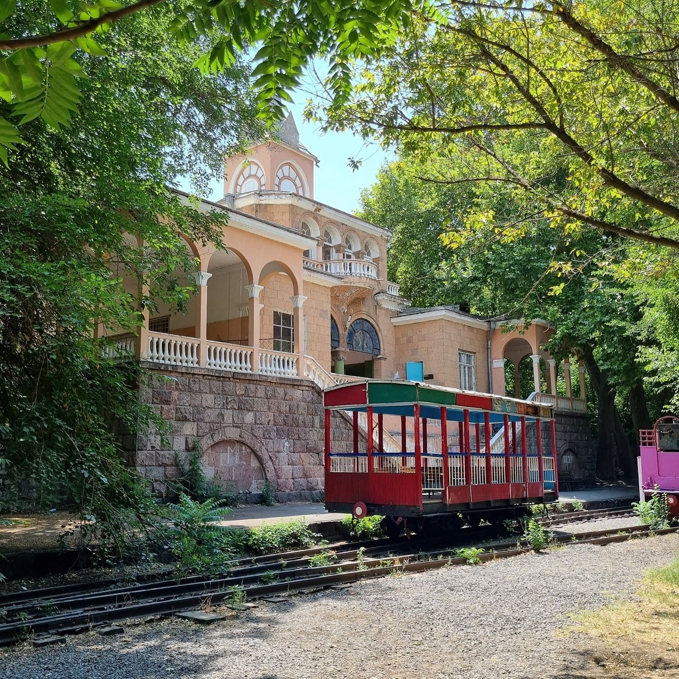 0d2f9c4d-437e-4851-a2cd-4b48486ec16e