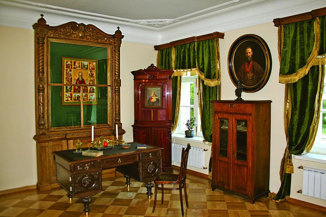 05-01-wd3n6u-memorialnyy-muzey-kvartira-svyatogo-pravednogo-ioanna-kronshtadtskogo.cd9f7e96