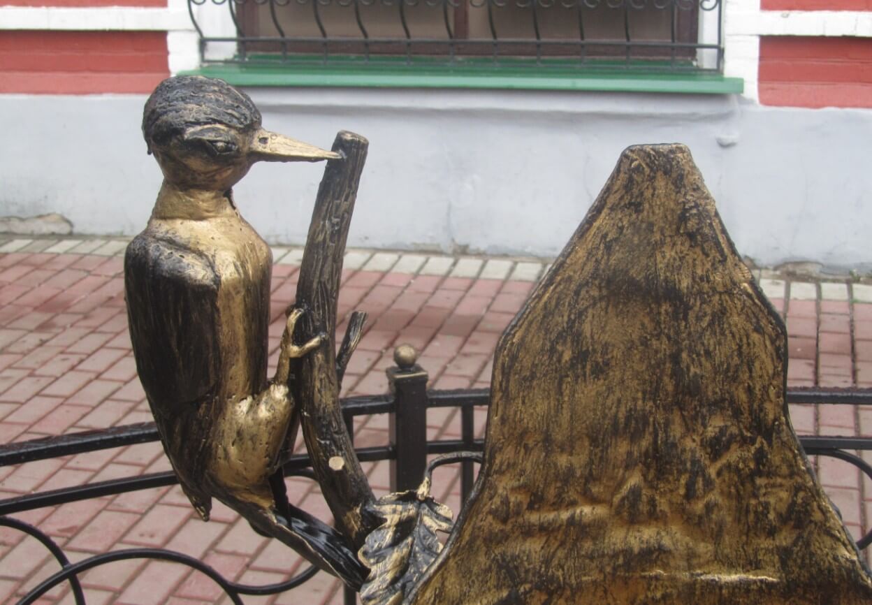 pamyatnik-dyatlu-simvolu-goroda