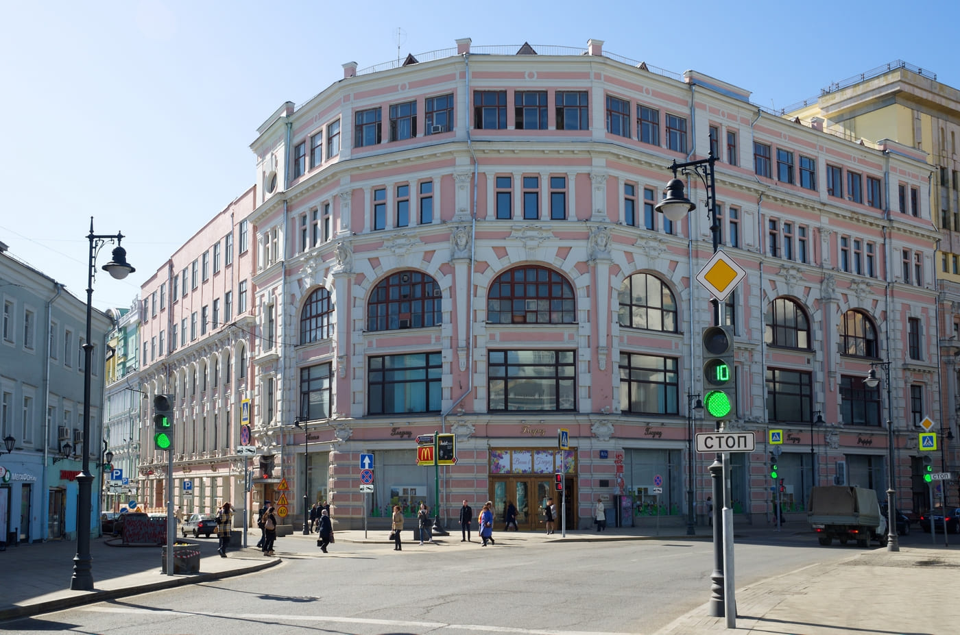 41010755-9b45-4550-9fc9-1b262212b0b5