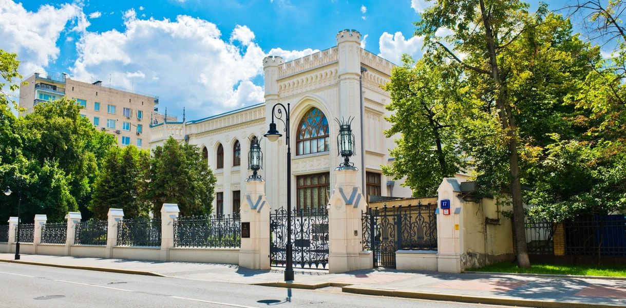 8adb4d3c-6c6d-41b8-9b56-c96439752792