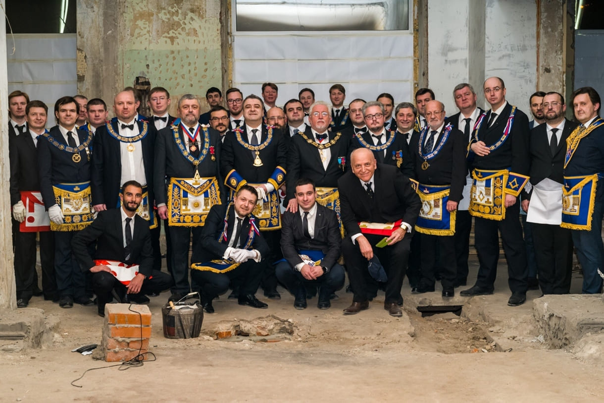 c887b3e6-9c19-41f3-ac46-eb70573e928c