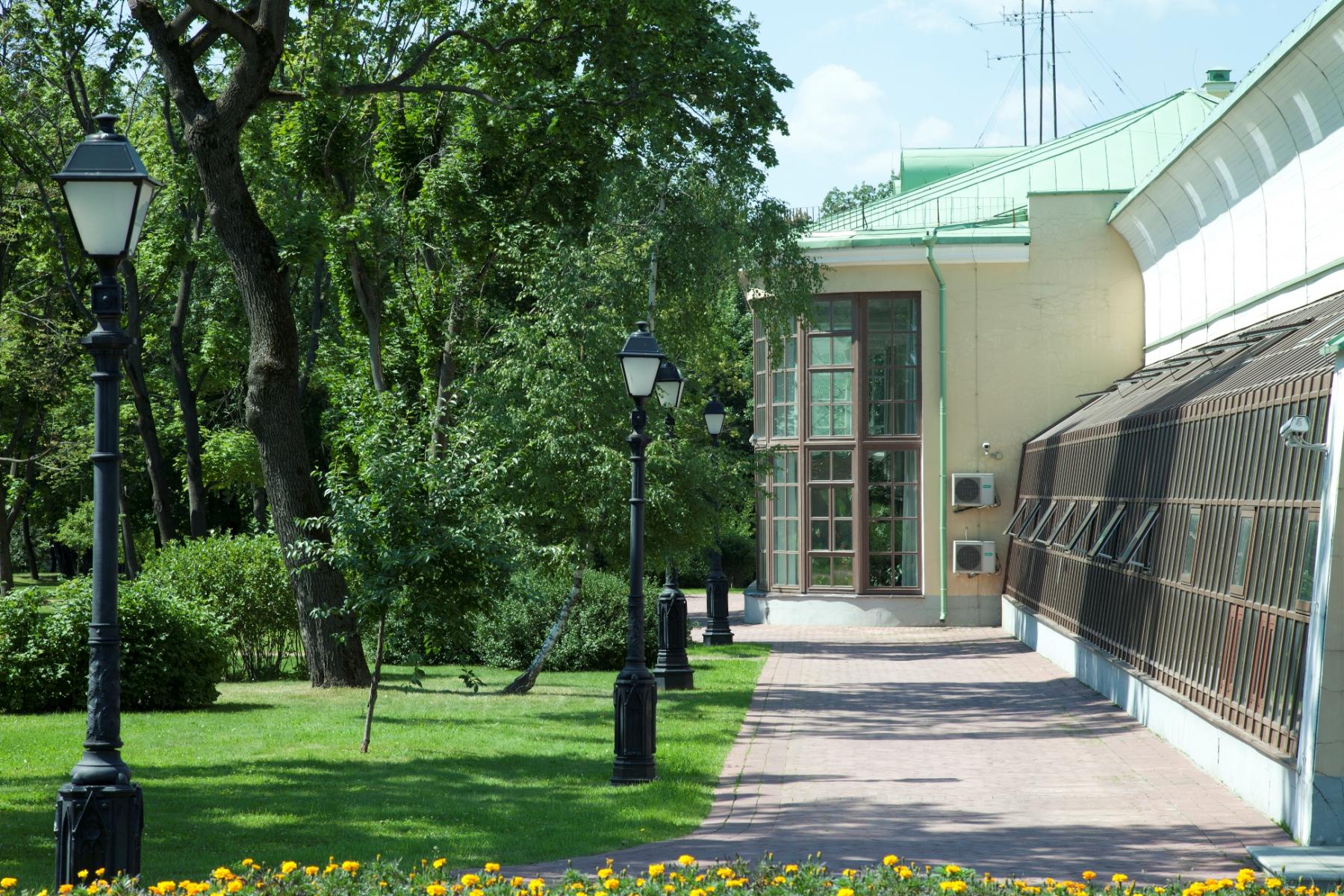 1-oranzherejnyj-1800x1200