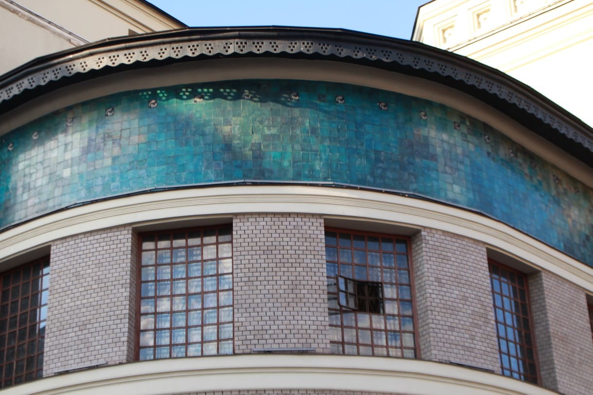 e465bcc8-b26c-4815-8ea5-7f93de44a987