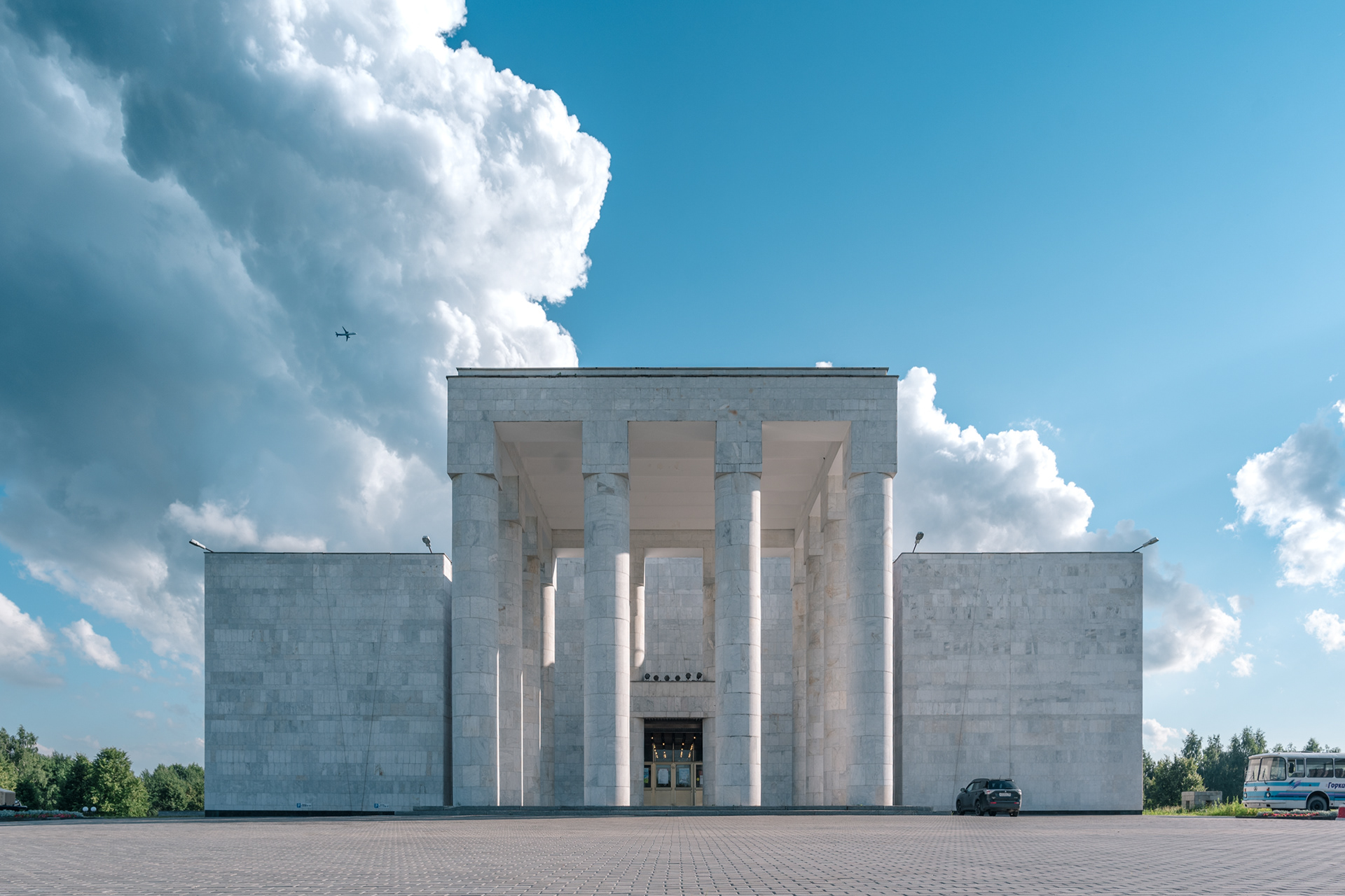 83e91943960bcb20ffa936ced763d5a9