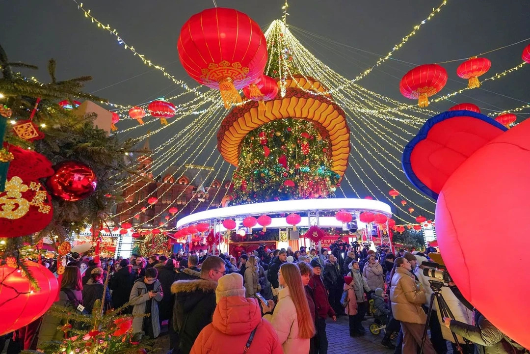 de6cd13a-aa01-439d-a413-95d868af6370